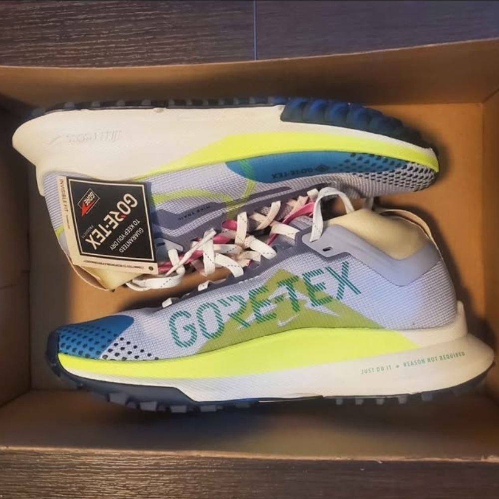 NIKE - W REACT PEGASUS TRAIL 4 GTX - women sz 6.5